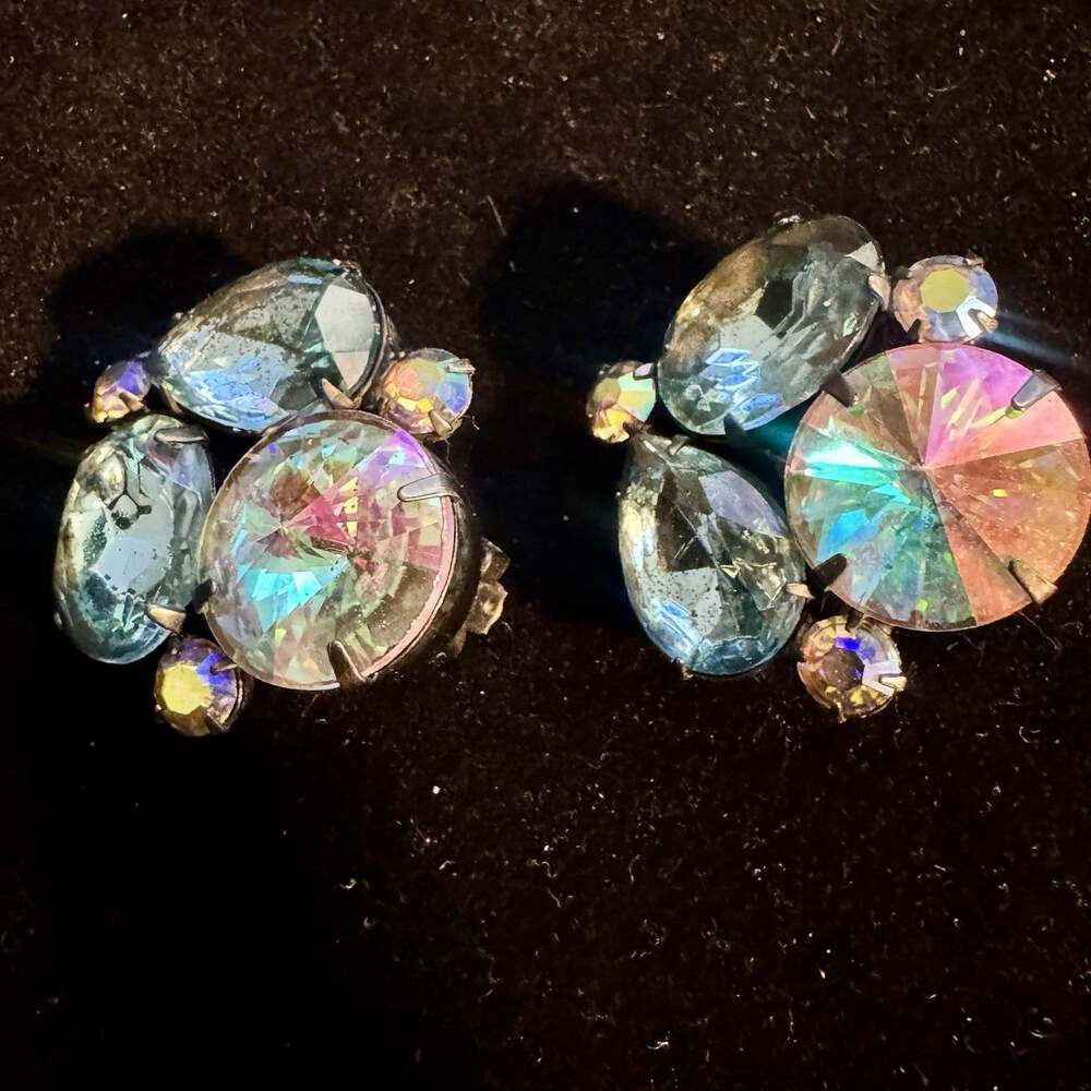 Thelma Deutsch Signed Vintage Clip On Earrings Blue Aurora Borealis Rhinestone